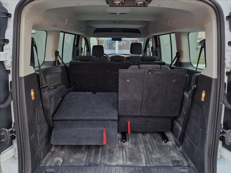 Ford Transit Connect 1.5TDCi L2 7-Míst, ČR, 1.Maj. - fotka 19 z 43