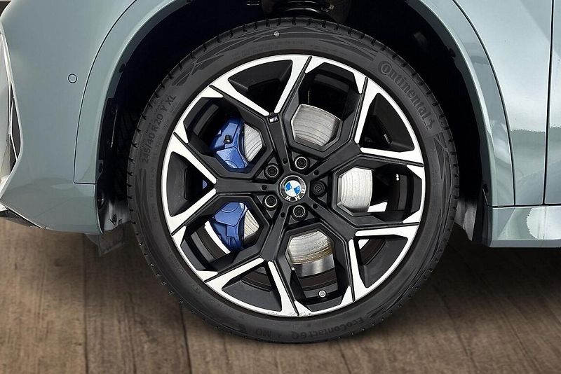 BMW X1 M35i xDrive - fotka 6 z 25