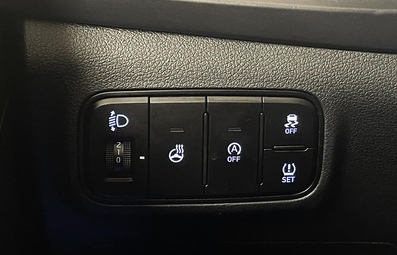 Hyundai i20 1.0 T-GDI, 73 kW, ČR, 1. MAJ. - fotka 21 z 29
