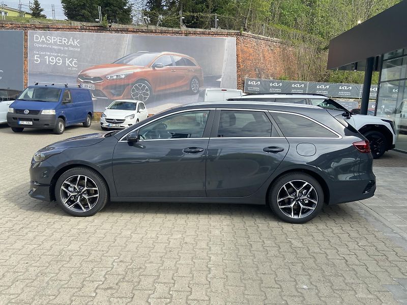 Kia Ceed SW (2025) 1,5 T-GDi TOP+Business