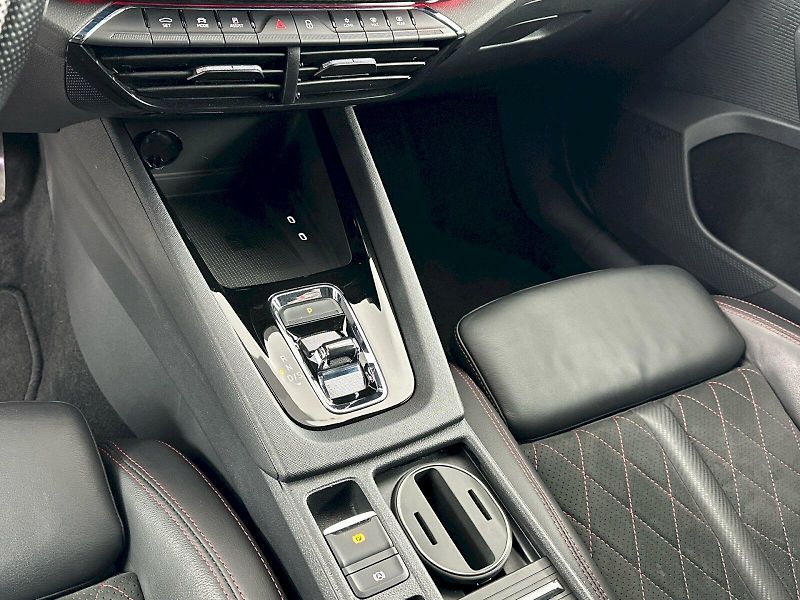 Škoda Octavia (2023) Combi DSG 2.0TSI 180kW RS Chal - fotka 22 z 34