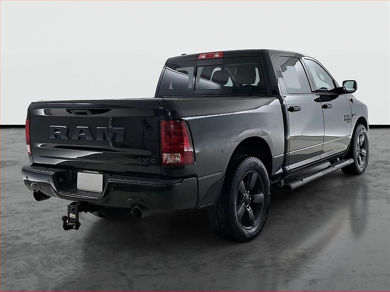 RAM 1500 (2022) 5.7 V8 Hemi - fotka 5 z 18
