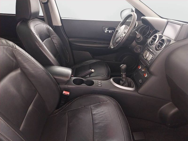 Nissan Qashqai (2008) 1.5 dCi, dobrý stav - fotka 9 z 22