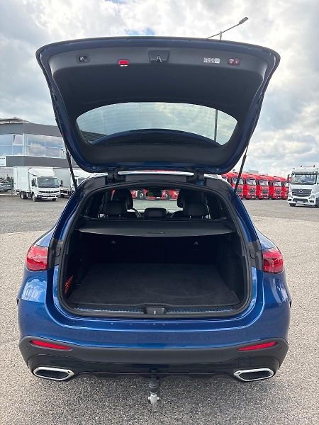 Mercedes-Benz GLC (2024) 220d 4MATIC - fotka 5 z 10