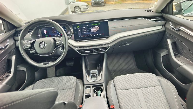 Škoda Octavia (2023) OCT.COM M-HEV STY TS 110/1.5 A - fotka 5 z 34
