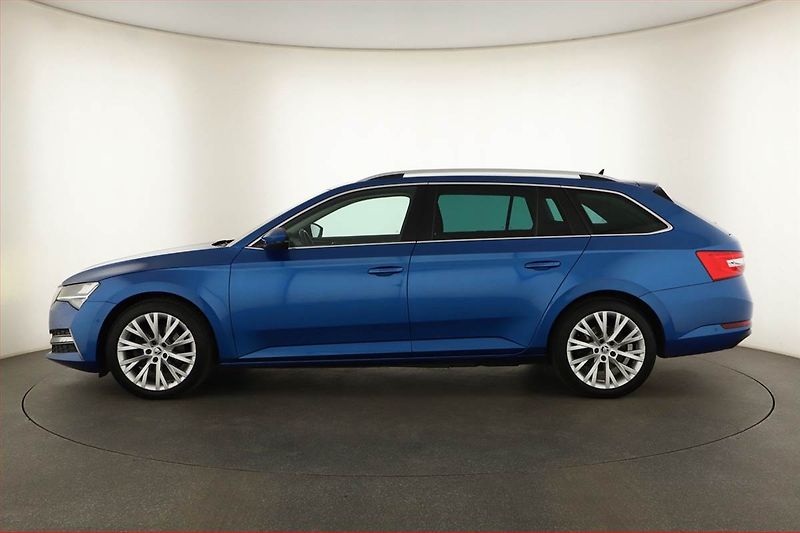 Škoda Superb (2022) Style iV 1.4 TSI PHEV - fotka 3 z 19