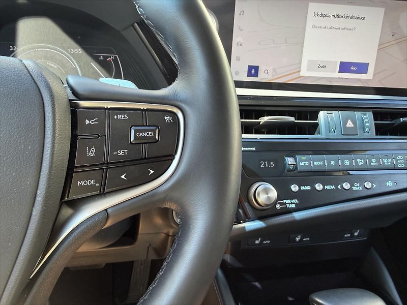 Lexus ES 300h 2,5 LIMITED EDITION  ES - fotka 13 z 19