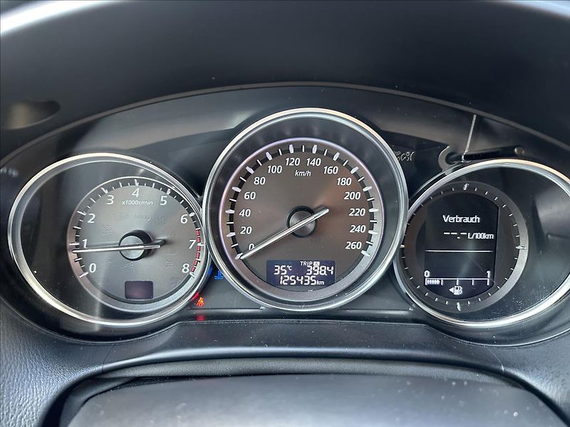 Mazda CX-5 2,0 Sports-Line 4x4 - fotka 15 z 35
