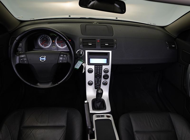Volvo C70 - fotka 5 z 26