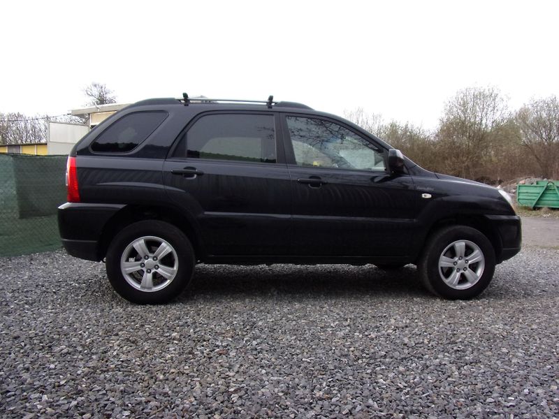 Kia Sportage 2.0 104kW LPG ACTIVE PĚKNÝ VŮZ - fotka 4 z 23