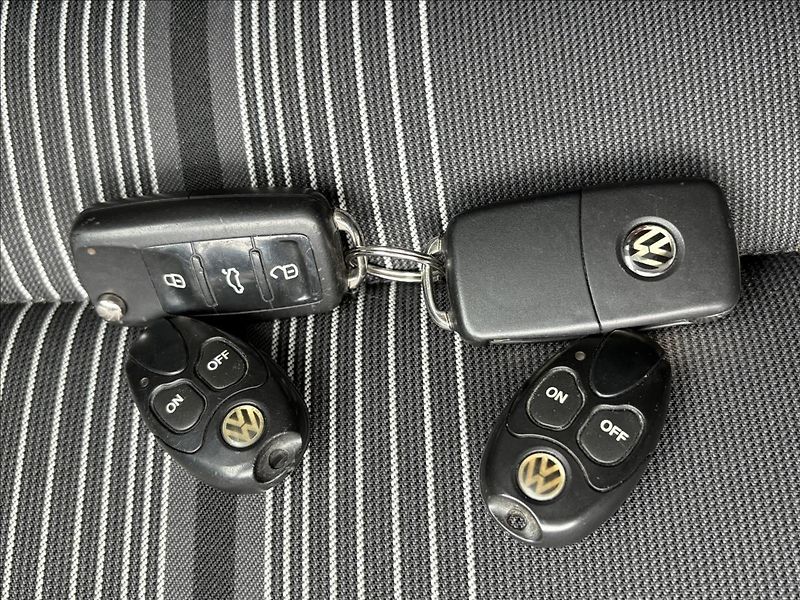 Volkswagen Touran 2,0 TDi 103kW Xen,Pano,Nez.top - fotka 37 z 42