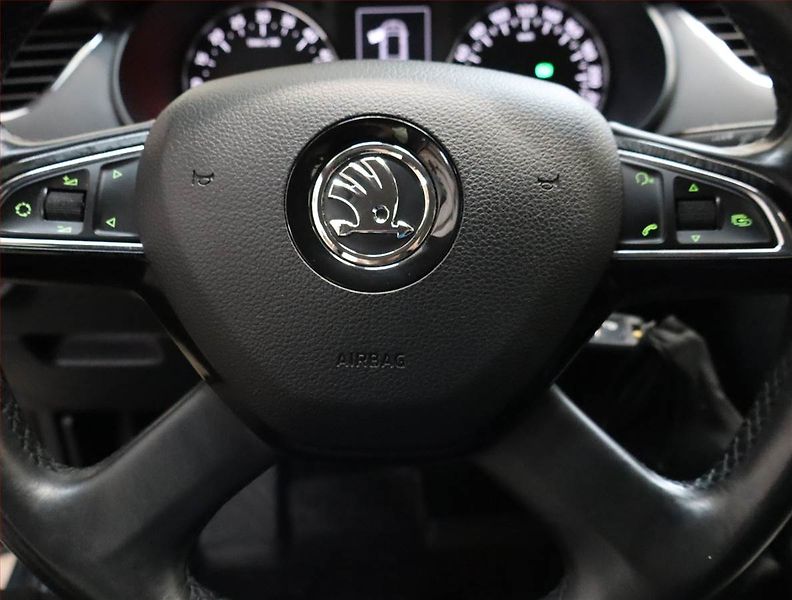 Škoda Octavia (2014) Style 2.0 TDI, Automat, Navi - fotka 18 z 19