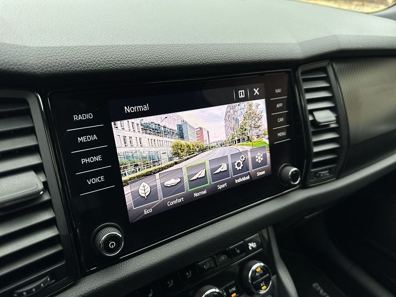 Škoda Kodiaq (2020) 2.0 TDI 4x4 DSG RS - fotka 20 z 35