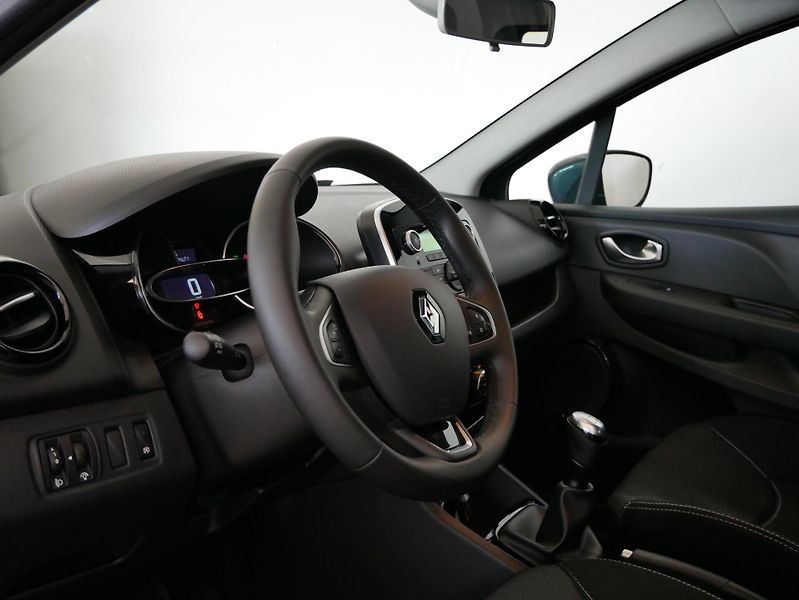 Renault Clio - fotka 14 z 24