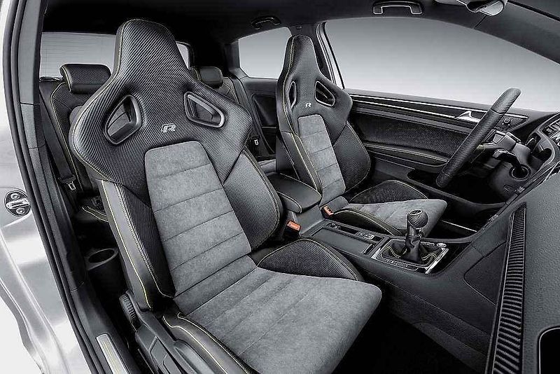 Koncept Volkswagen New Midsize Coupe.