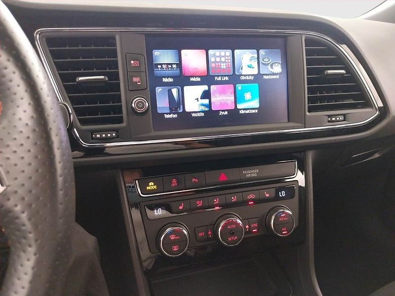 Seat Leon (2020) 1.5 TSI, Serv.kniha, Kůže - fotka 12 z 22