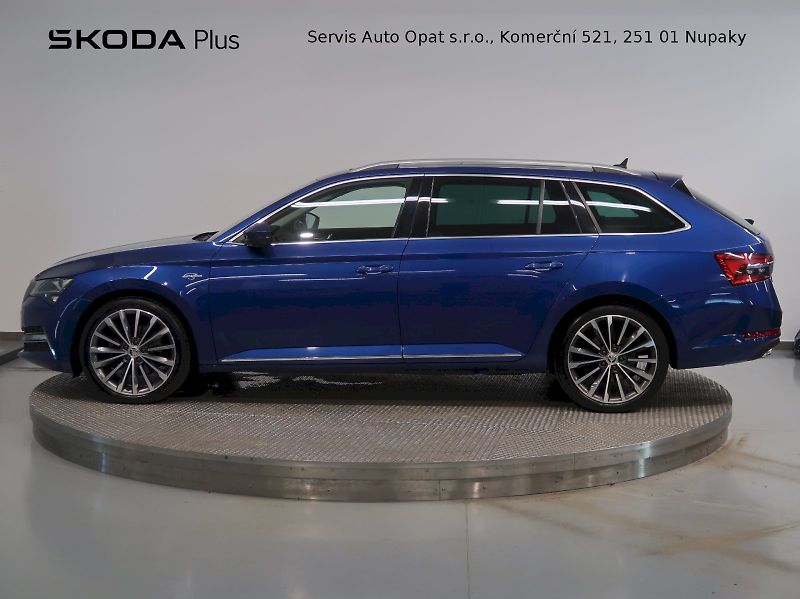 Škoda Superb (2022) iV LAURIN&KLEMENT 1.4TSI 115KW - fotka 3 z 45