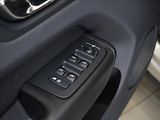 Volvo XC60 2,0 T5 184kW AWD Mom.PRO Pano. - náhled 17