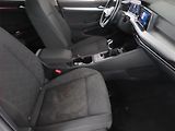 Volkswagen Golf (2021) Life 2.0 TDI, ČR,1.maj - náhled 9