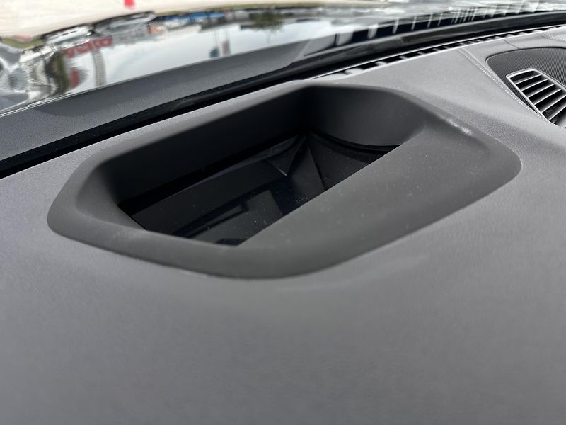 BMW Řada 5 530e xDrive Model Luxury - fotka 21 z 23
