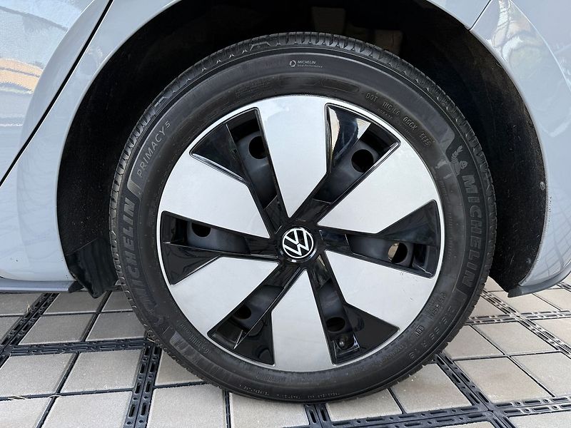 Volkswagen ID.3 PRO 62 kWh ACC - fotka 7 z 36