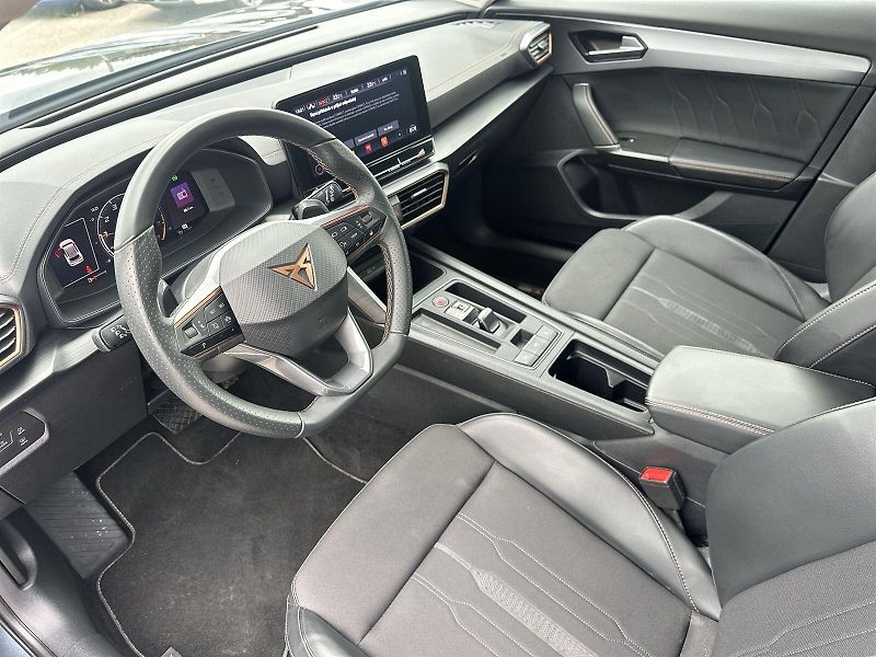 Cupra Formentor (2023) 1.5 TSI DSG - fotka 8 z 31