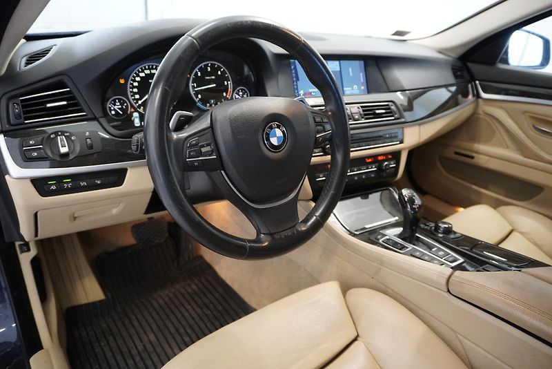 BMW Řada 5 535D SEDAN XDRIVE STEPTRONIC - fotka 10 z 32