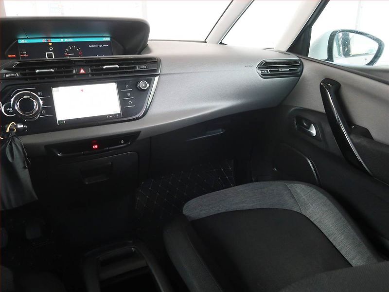Citroën C4 SpaceTourer (2020) 1.5 BlueHDi, Automat, 7 míst - fotka 8 z 19