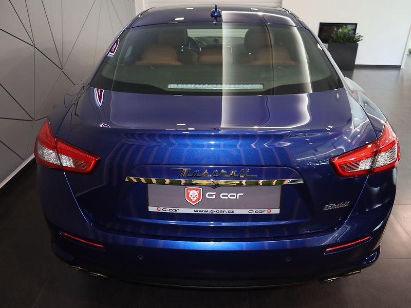Maserati Ghibli 3.0 V6 202 kW - fotka 6 z 24