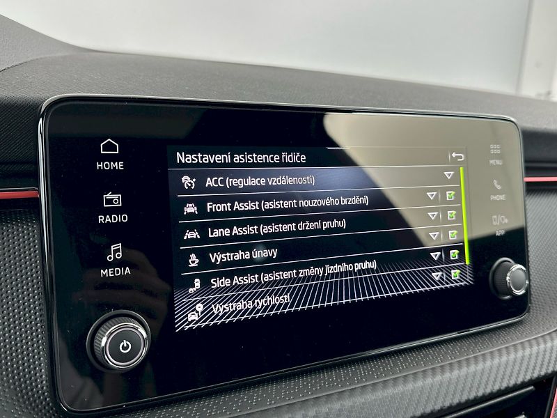 Škoda Kamiq (2025) 1.5TSI 110kW Monte Carlo - fotka 13 z 34