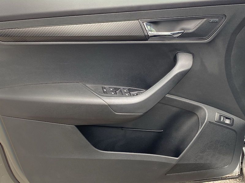 Škoda Karoq (2025) 1.5 TSI DSG Sportline - fotka 32 z 45