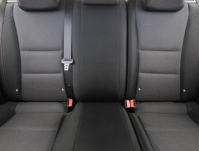 Hyundai i30 (2016) 1.6 GDI, ČR,1.maj, Tempomat - fotka 10 z 17