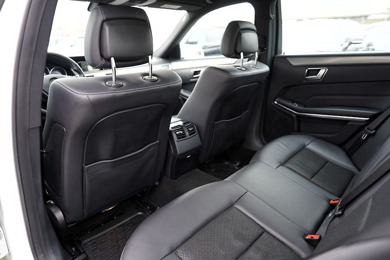 Mercedes-Benz Třídy E E 220d Avantgarde/kůže/AT/ČR - fotka 32 z 36