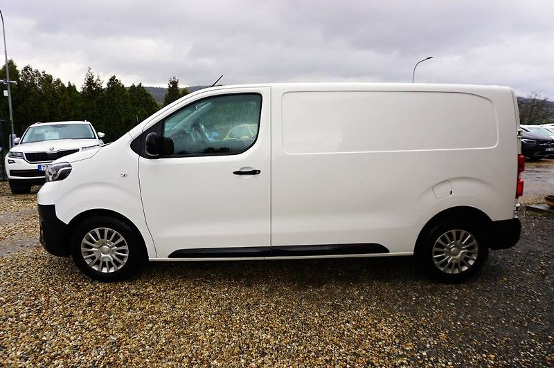 Toyota ProAce (2021) 2,0 D-4D 90 kW - fotka 6 z 28