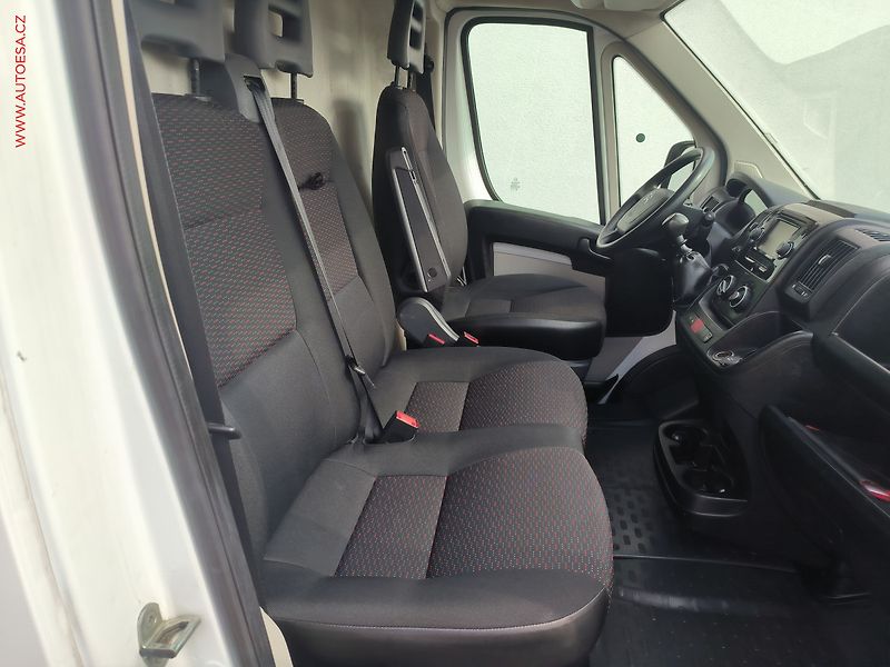 Citroën Jumper (2018) 2.0HDi L2H2, AC - fotka 19 z 19
