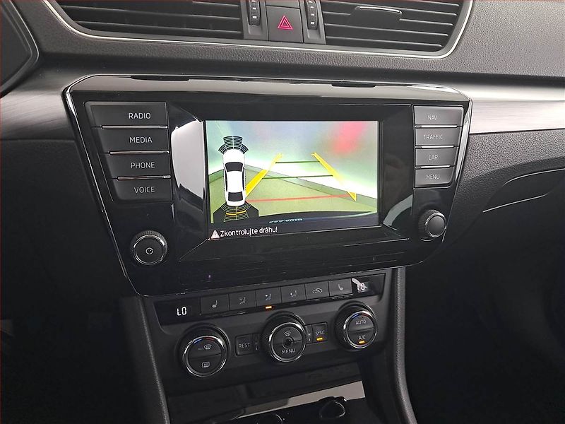 Škoda Superb (2016) Style Plus 2.0 TDI, Automat - fotka 18 z 21