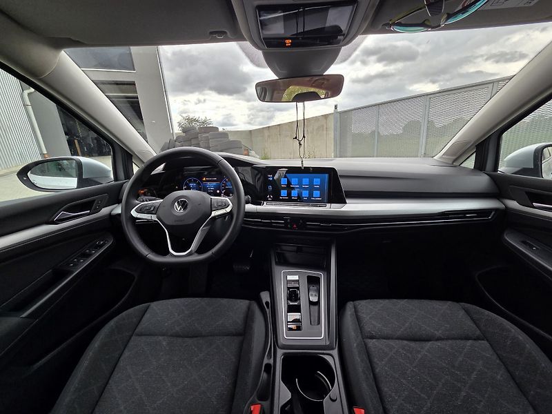 Volkswagen Golf (2021) 2.0 TDI 110 kW 7DSG + tažné - fotka 7 z 8