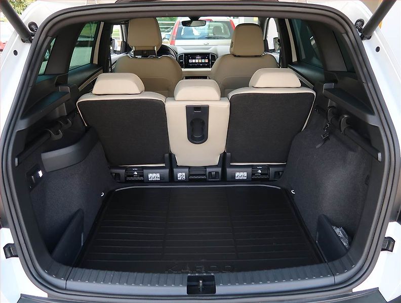 Škoda Karoq (2017) Style Plus 1.5 TSI - fotka 14 z 26