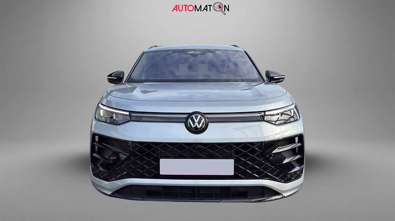 Volkswagen Tayron TSI 195kW 4M R-Line Pano NezTo - fotka 2 z 14