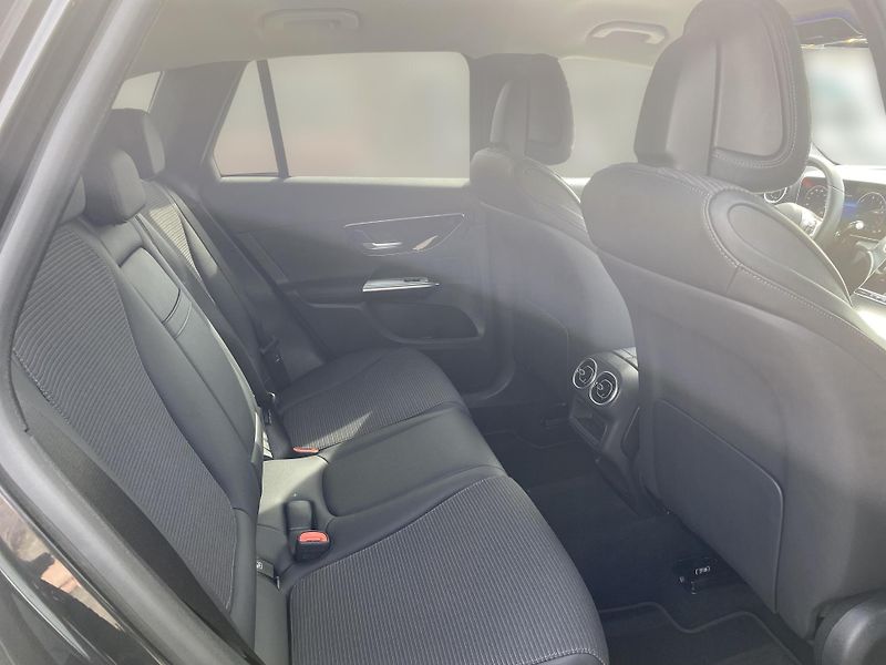 Mercedes-Benz GLC GLC 300 de 4M AVANTGARDE  - fotka 19 z 27