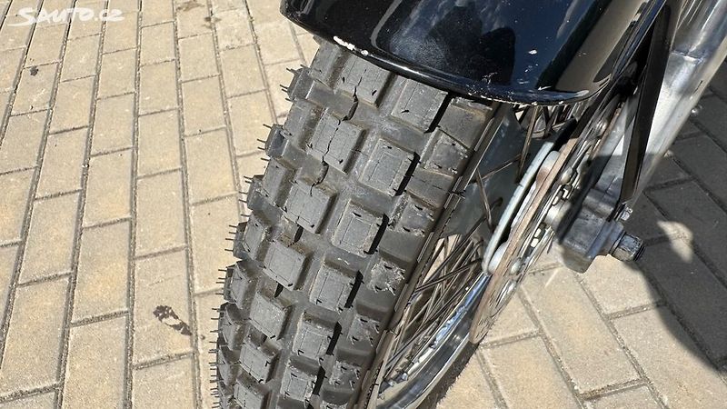 Royal Enfield Bullet Classic 20kw, A2 13t.km - fotka 14 z 15