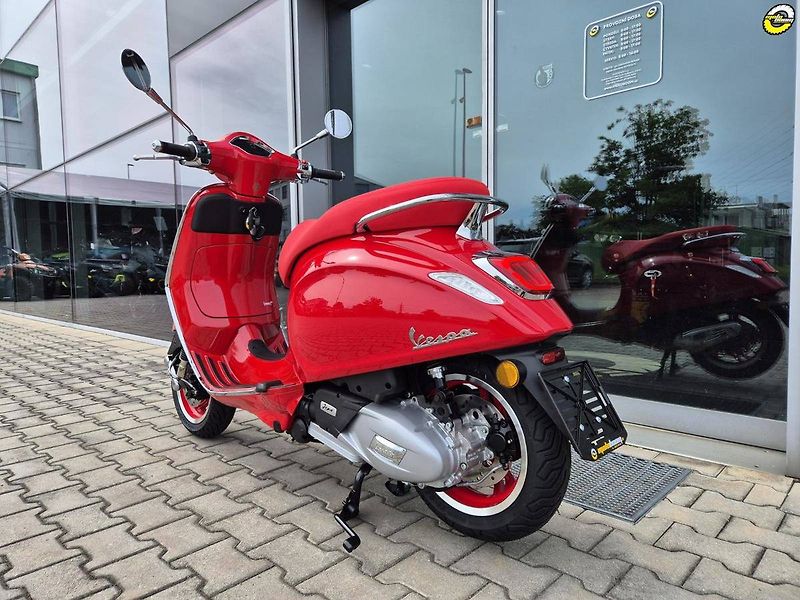 Vespa Primavera 125 3V ABS (2026) Primavera 125 RED - fotka 6 z 22