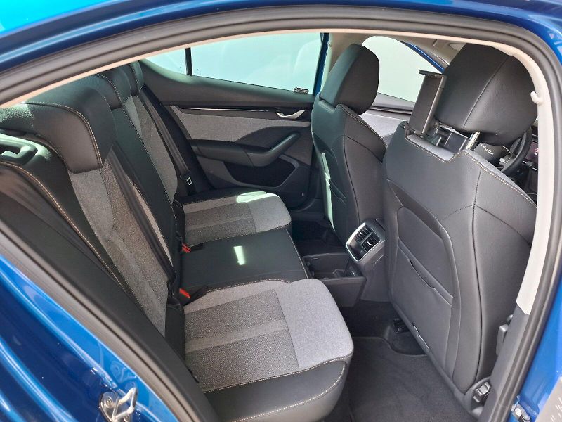 Škoda Octavia (2025) M-HEV SELECTION TS 110/1.5 A7F - fotka 24 z 36