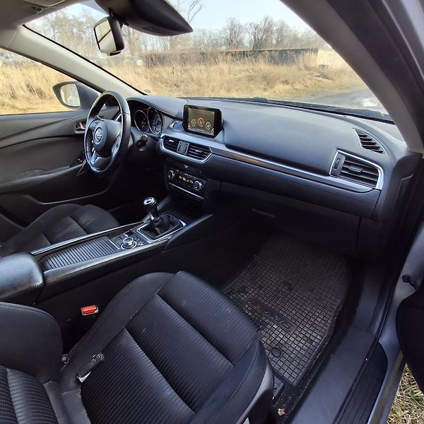 Mazda 6 2.0 121 KW Facelit 1. majitel - fotka 26 z 46