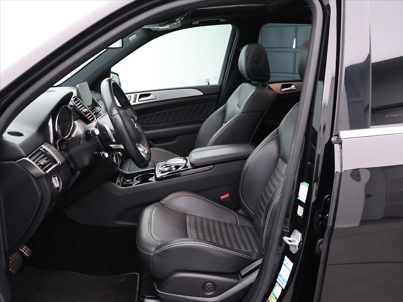 Mercedes-Benz GLE 3,0 350d 190 kW 4MATIC AMG - fotka 10 z 35