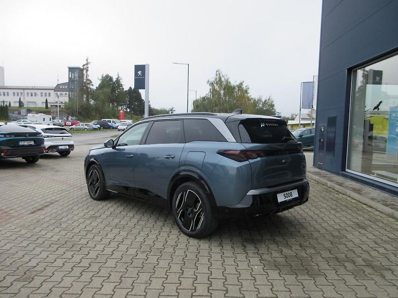 Peugeot 5008 GT Elektromotor 157 kW / 210 k - fotka 6 z 27