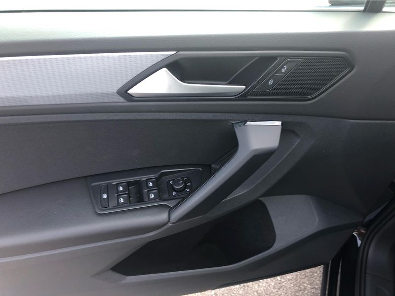 Volkswagen Tiguan 1,5 TSI - fotka 15 z 29