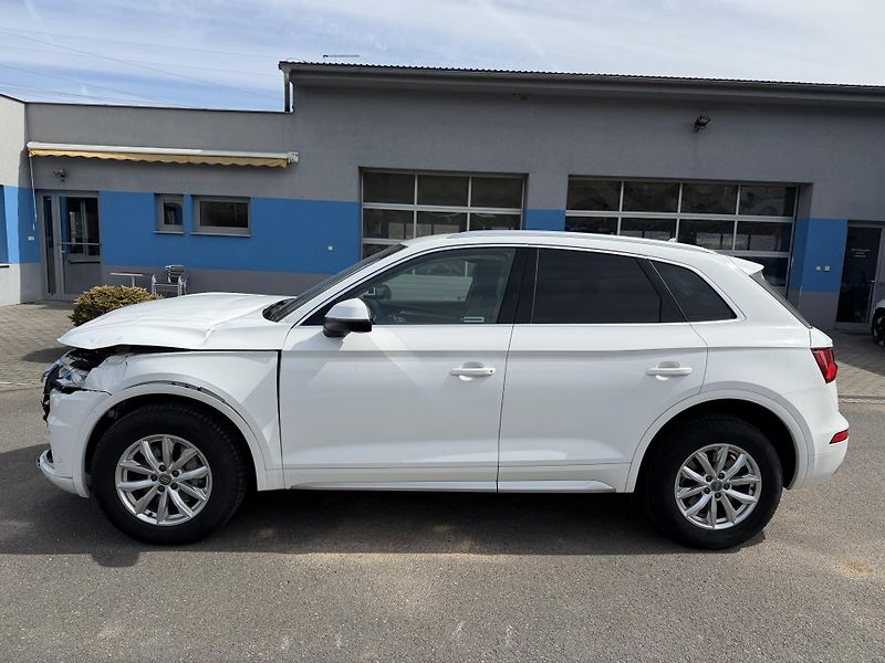 Audi Q5 40TDi QUATTRO SPORT závěs nav  - fotka 6 z 19