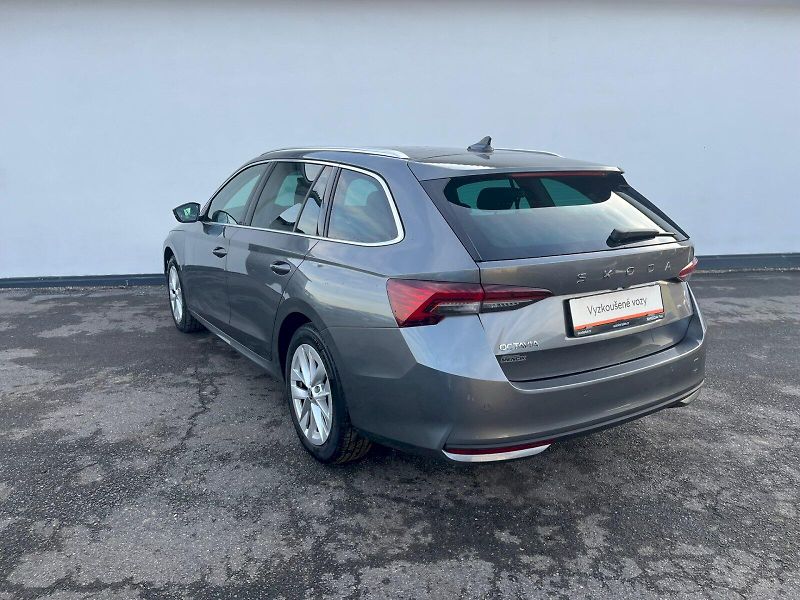 Škoda Octavia (2024) COMBI TOP SELECTION 2,0 TDI 85 - fotka 12 z 34