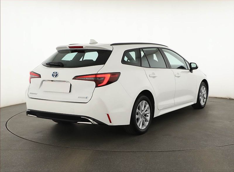 Toyota Corolla (2023) Comfort 1.8 Hybrid, Automat - fotka 5 z 18